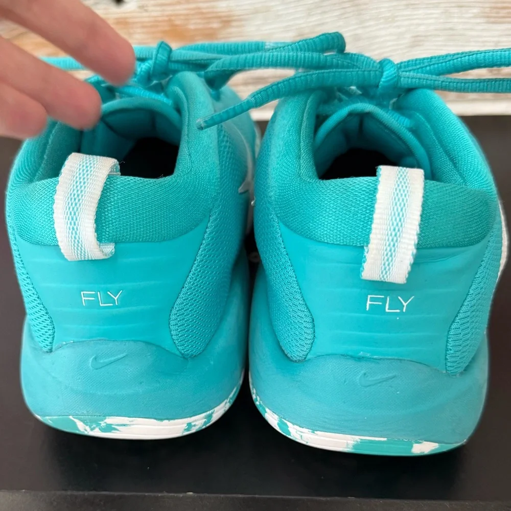NIKE ISOFLY TEAL BLUE BASKETBALL SHOES- Youth 4